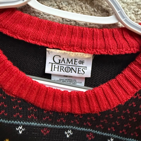 Black and Red Crewneck Sweater - Picture 3 of 4